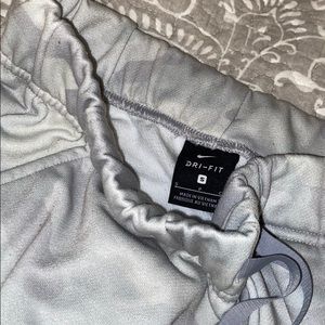 Nike Camo 7/8 Length Joggers